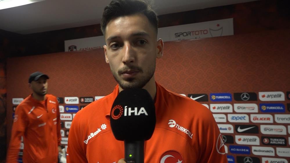İlk kez milli formayı giyen futbolcular duygularını paylaştı