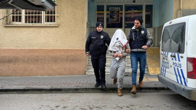 Bursa’da hırsızlık zanlısı polisten kaçamadı