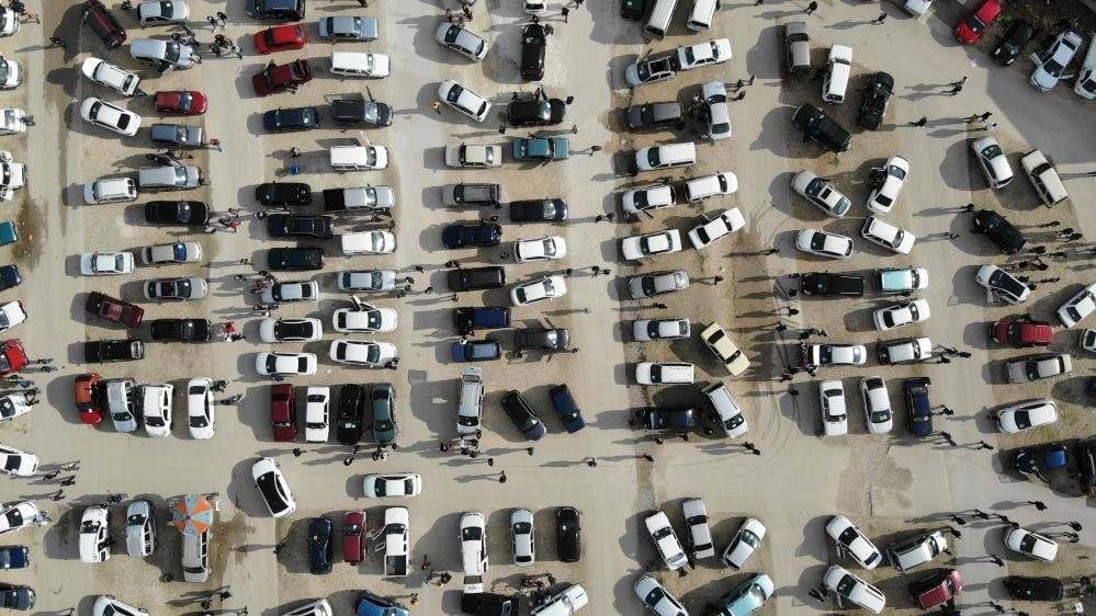 Yılbaşında zam mı gelecek? Bursa’da otomobil piyasasında son durum