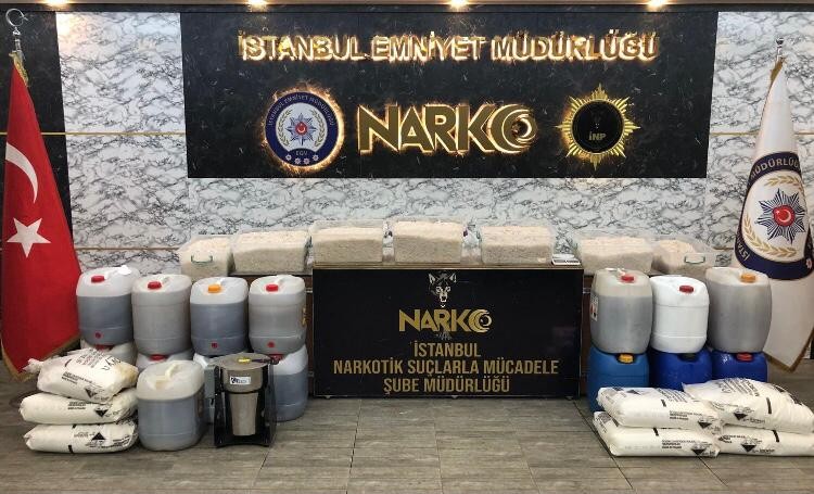 Bakan Soylu duyurdu: İstanbul’da yarım ton metamfetamin ele geçirildi