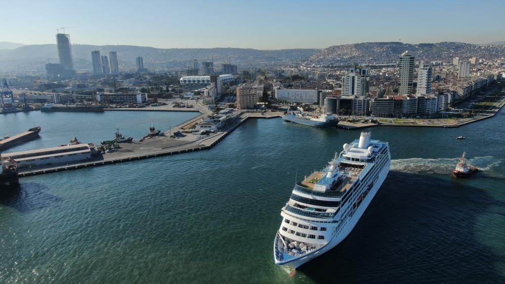 İzmir’in kruvaziyer hevesi kursakta kaldı