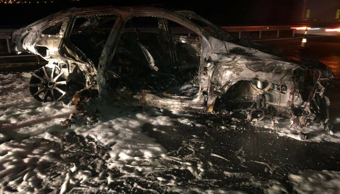 Ankara-Niğde Otobanında kaza;3 ölü 1 yaralı