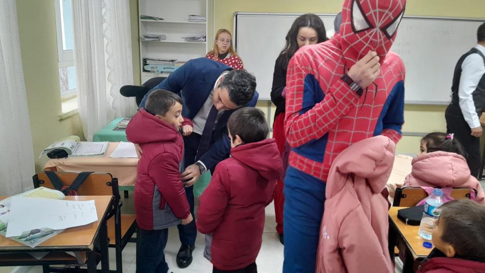 Bursa’da süper kahramanlarla gelen mutluluk
