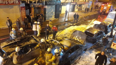 Fatih’te yangın: 5 araç kül oldu