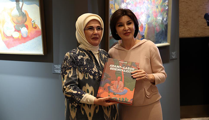 Emine Erdoğan, ‘Özbekistan’ın Renkleri’ni ziyaret etti