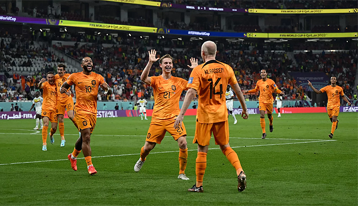 Hollanda, Senegal’i iki golle geçti