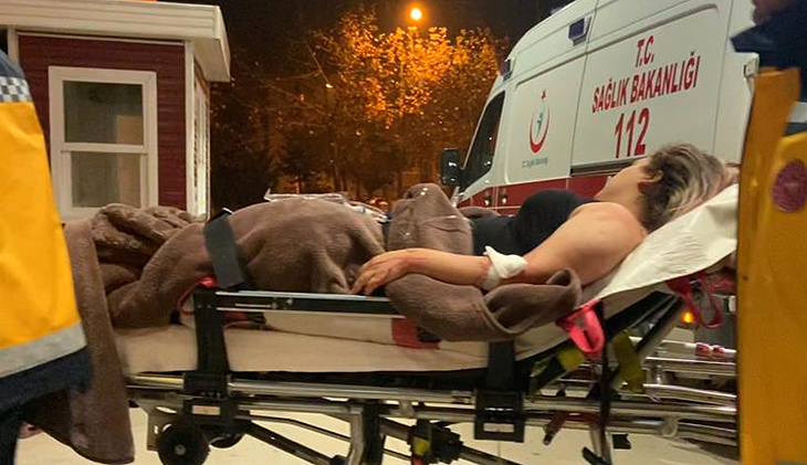 Bursa’da dehşet: Öfkeli koca eşini 6 yerinden bıçakladı