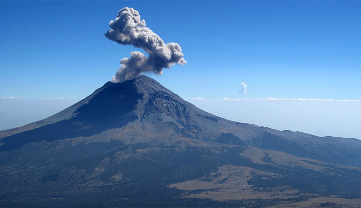 Popocatepetl Yanardağı’nda son 1 ayda 13 patlama