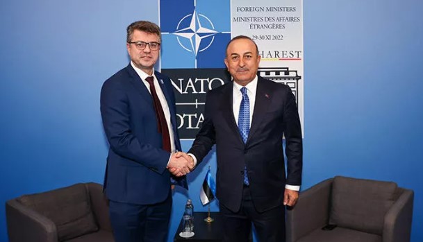 Bakan Çavuşoğlu, Estonyalı ve Portekizli mevkidaşlarıyla görüştü Bakan Çavuşoğlu, Estonyalı ve Portekizli mevkidaşlarıyla görüştü