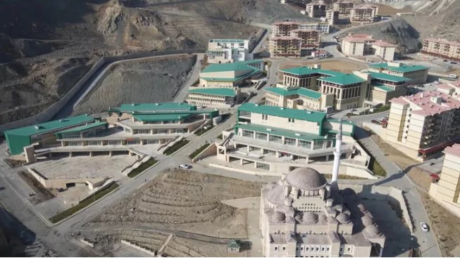 Sular altında kalacak Yusufeli’nde ‘resmi açılış’ heyecanı