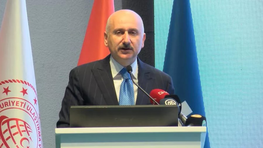 Bakan Karaismailoğlu: Beton yollar daha az bakım ve onarım gerektiriyor