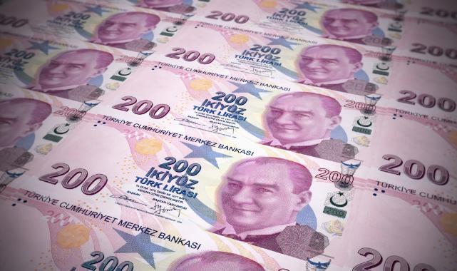 Bütçe açık verdi