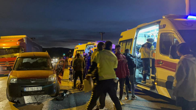Bursa’da işçi servisi kaza yaptı: 7 yaralı