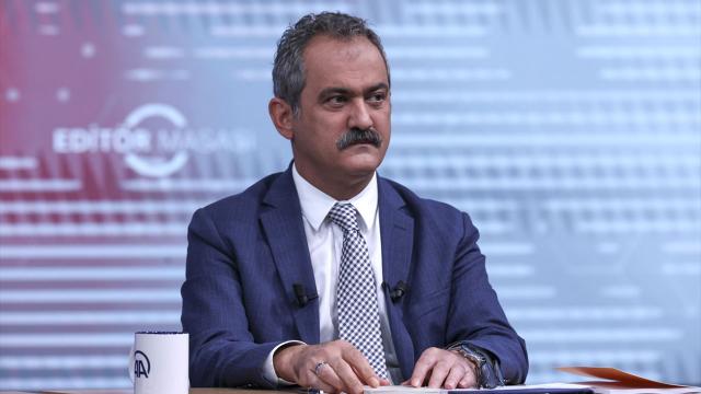 Bakan Özer: Okul kütüphanelerinde kitap sayısı 103 milyonu aştı