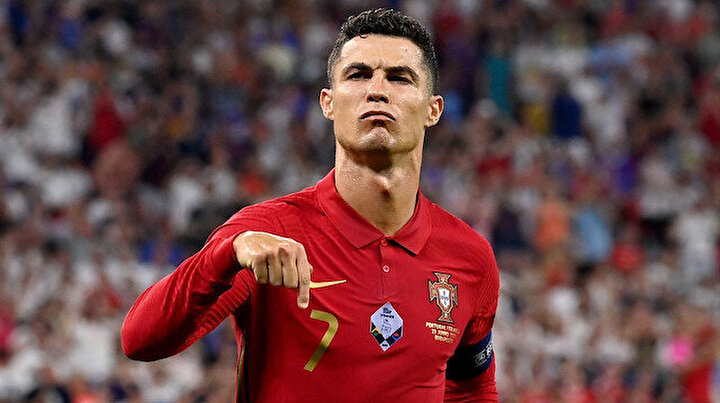Ronaldo’dan bir ilk daha!