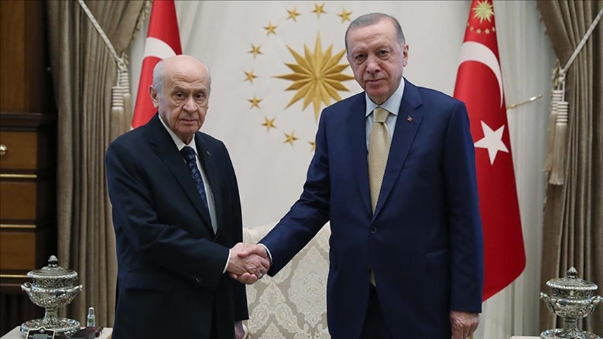 Erdoğan, Bahçeli ile görüştü!