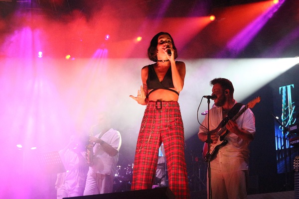 Konseri terk eden Zeynep Bastık açıklama yaptı