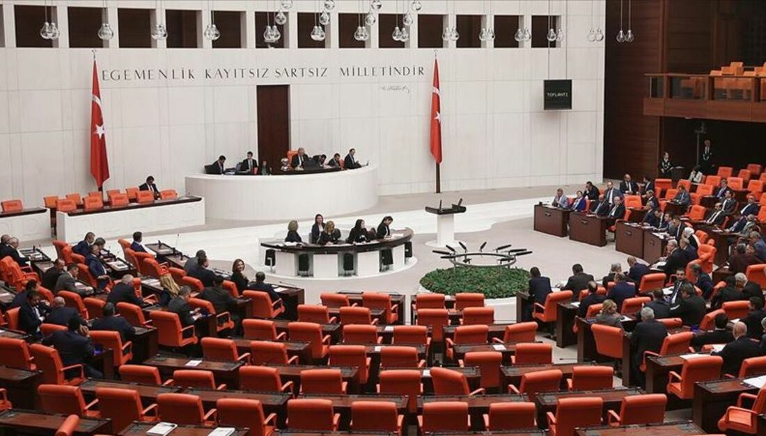 Meclis’te MHP milletvekillerinden EYT açıklamaları