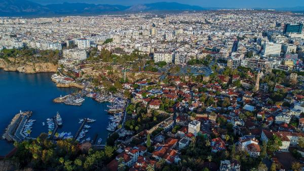 Antalya’da yabancıya konut satışında yeni rekor