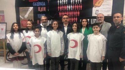 Bursa’da iki çocuğa umut olan bağış