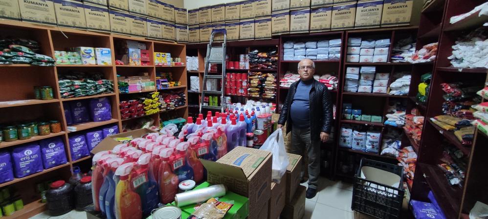 Bursa’da bu mağazada ihtiyaç sahiplerine her şey ücretsiz