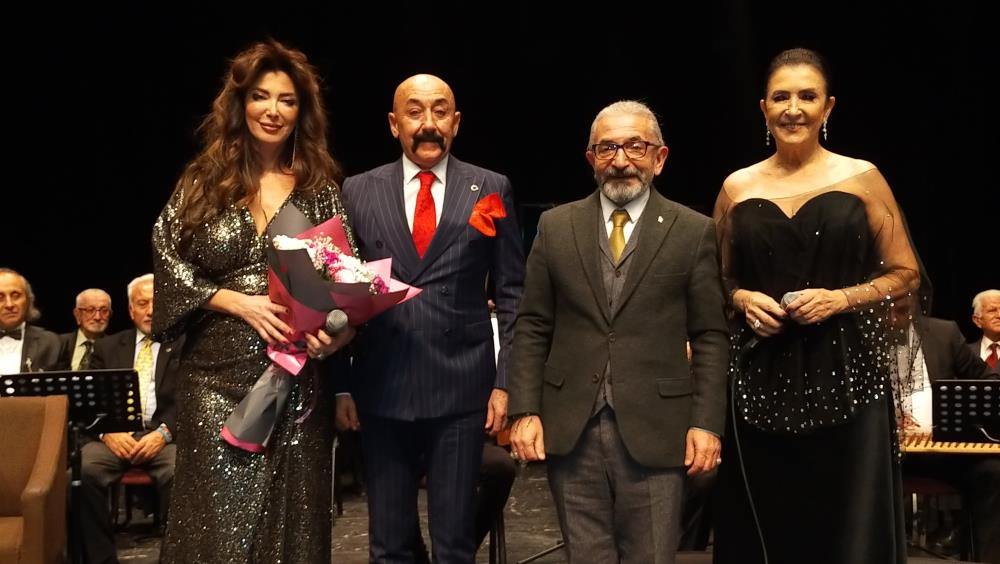 Bursa’da Avni Anıl, eserleriyle anıldı