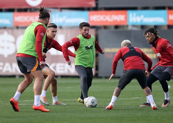 Galatasaray’da hazırlıklar başladı