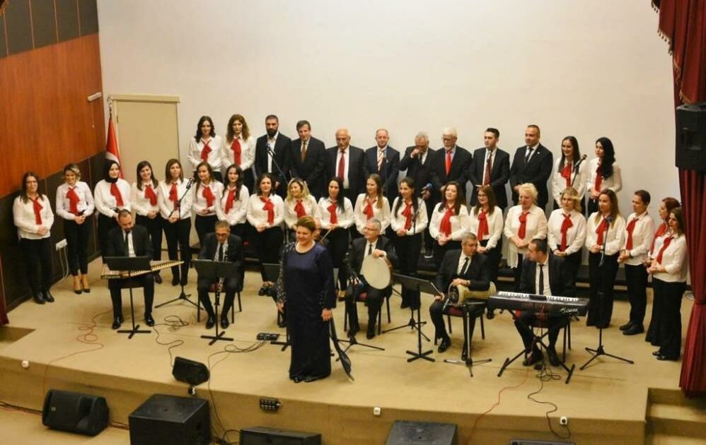 Yenişehir’de öğretmenlerden muhteşem konser