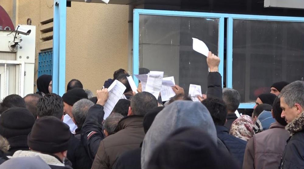 Cumhurbaşkanı Erdoğan açıkladı, EYT’liler sıraya girdi