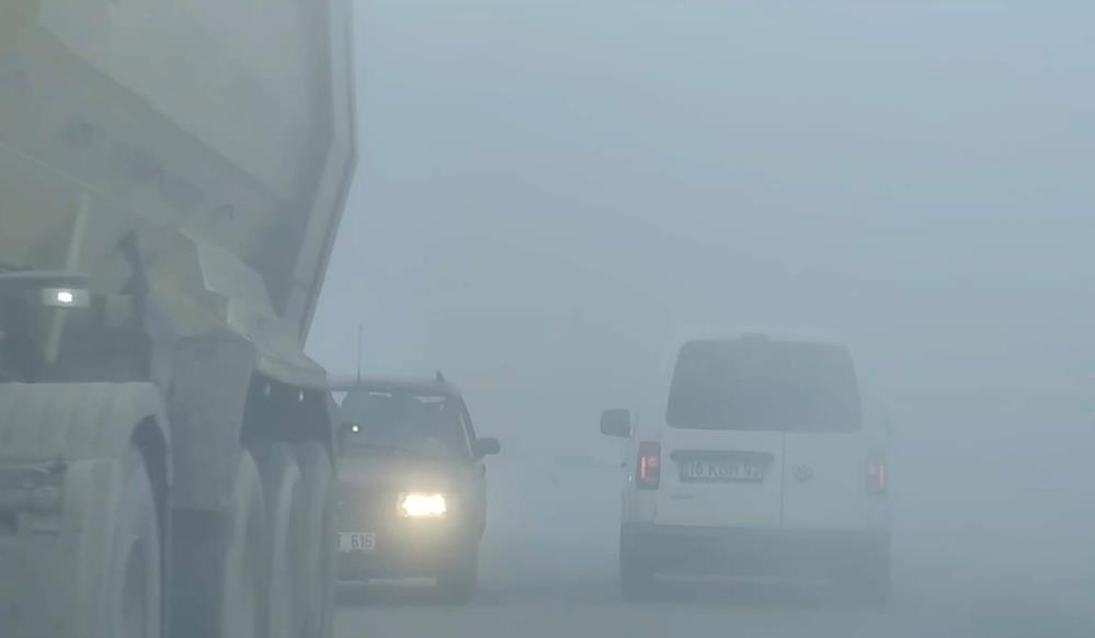 Bursa’da sis hayatı olumsuz etkiledi