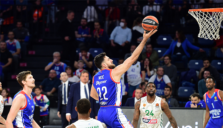 Anadolu Efes, Panathinaikos’u devirdi