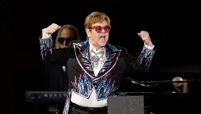 Elton John Twitter’a veda etti