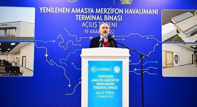 Bakan Karaismailoğlu: Başkaları kilometrelerce laf üretir