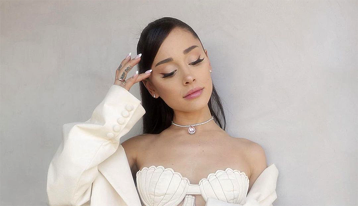 Ariana Grande’den hasta çocuklara hediye