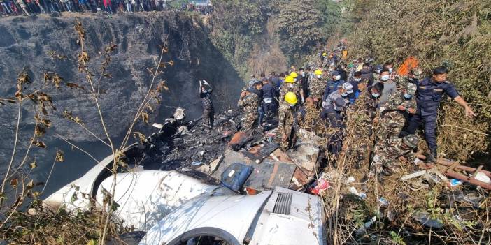 Nepal’de düşen uçağın karakutuları bulundu