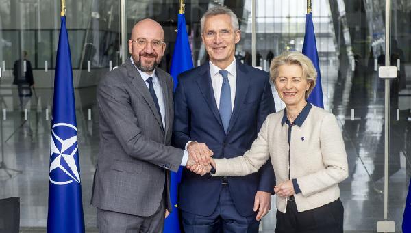 Stoltenberg, AB liderleriyle görüştü