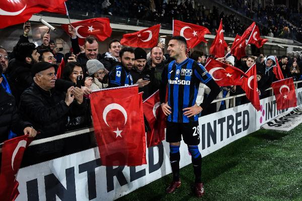 Merih Demiral’a İtalya’da sevgi seli