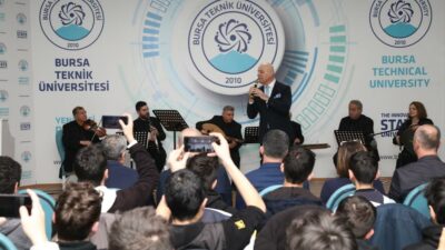 Bursa’da ‘Her gencin bir şarkısı olmalı’ projesine tam not