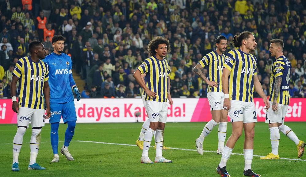Tribünlerden Altay’a tepki