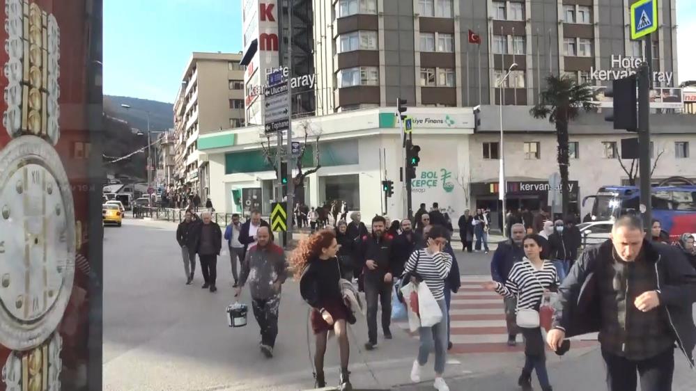 Bursa’yı lodos vurdu, vatandaşlar zor anlar yaşadı!