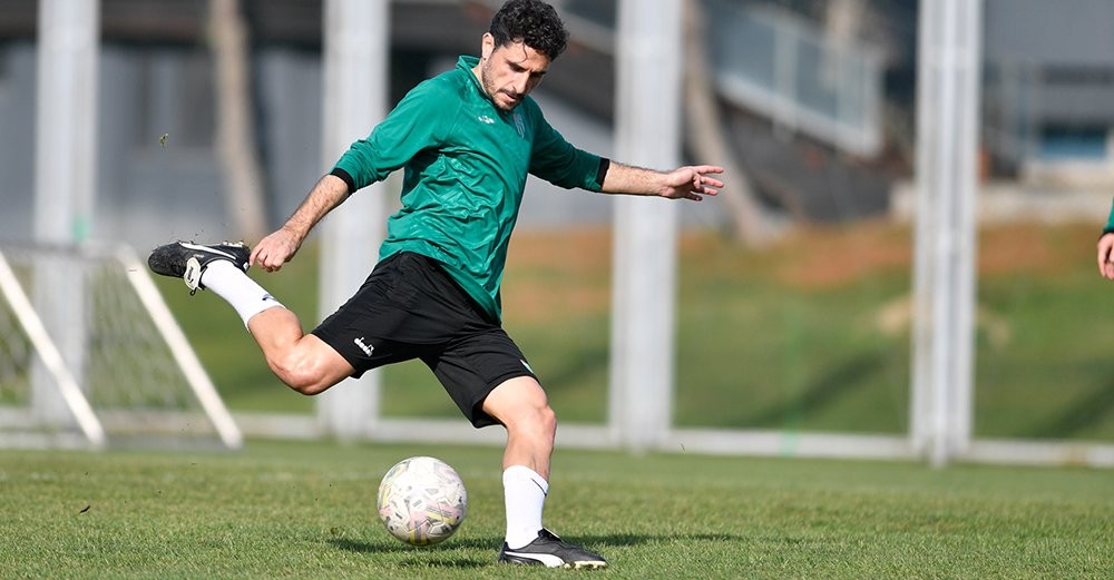 Bursaspor’a Özer Hurmacı’dan kötü haber!