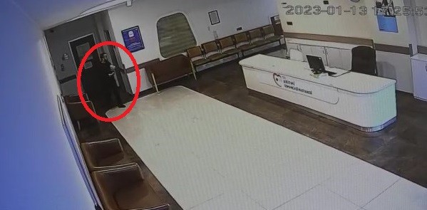 Bursa’da pes dedirten olay! Kaldığı hastanedeki bilgisayarları çaldı!