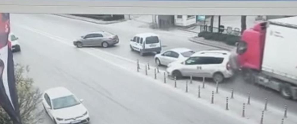 Bursa’da zincirleme kaza!