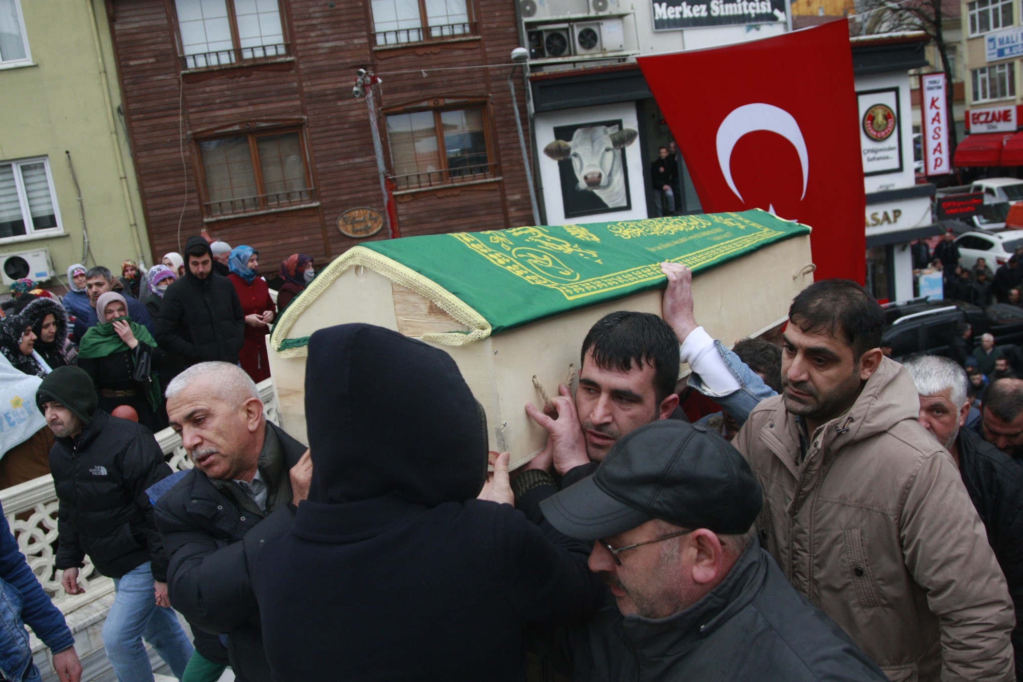 Bursa’da cinayete kurban giden 4 kişi son yolculuklarına uğurlandı