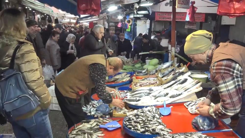 Bursa’da balık tezgahlarına bereket geldi