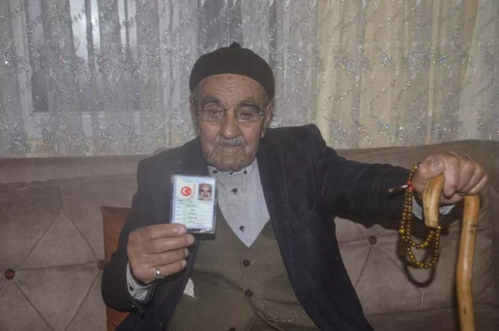 Yaşını duyan hayret ediyor… 6 çocuk ve 105 torun sahibi!
