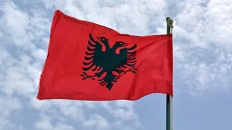 Arnavutluk’tan İngiltere’ye nota