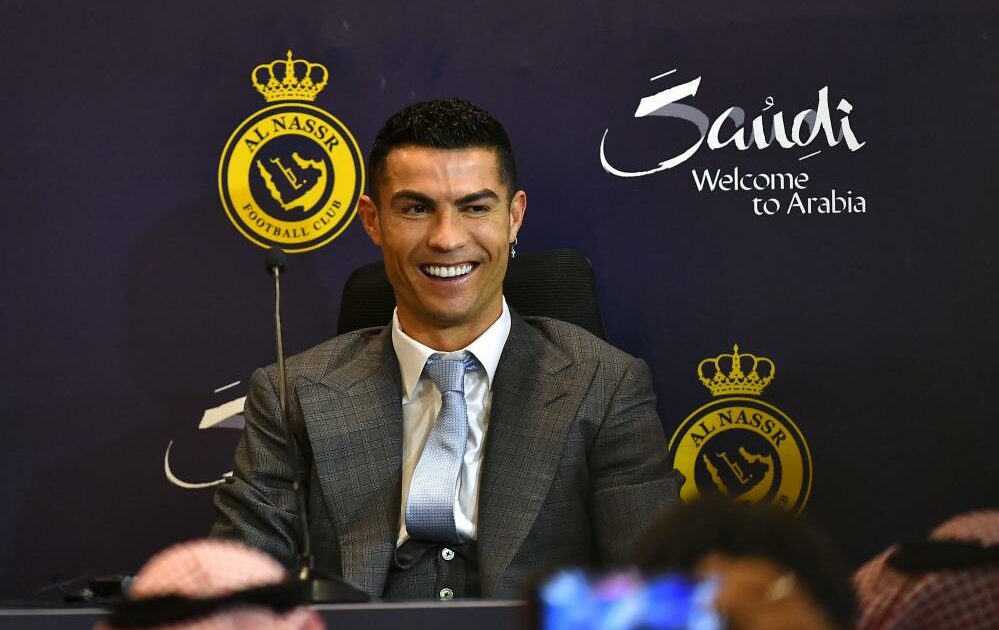 Cristiano Ronaldo, Al Nassr’a imza attı