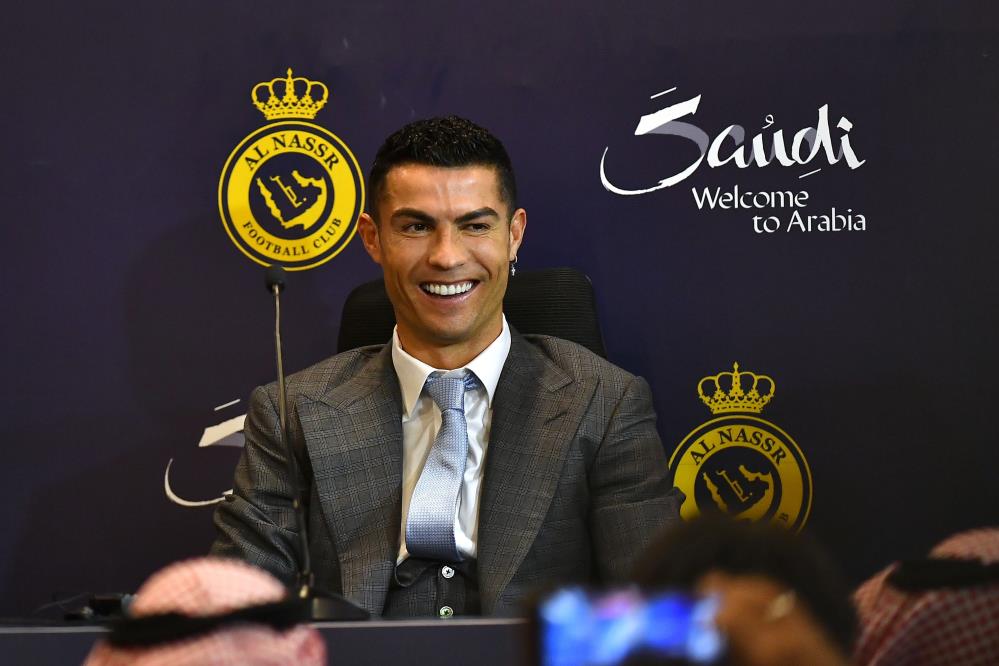 Cristiano Ronaldo, Al Nassr’a imza attı