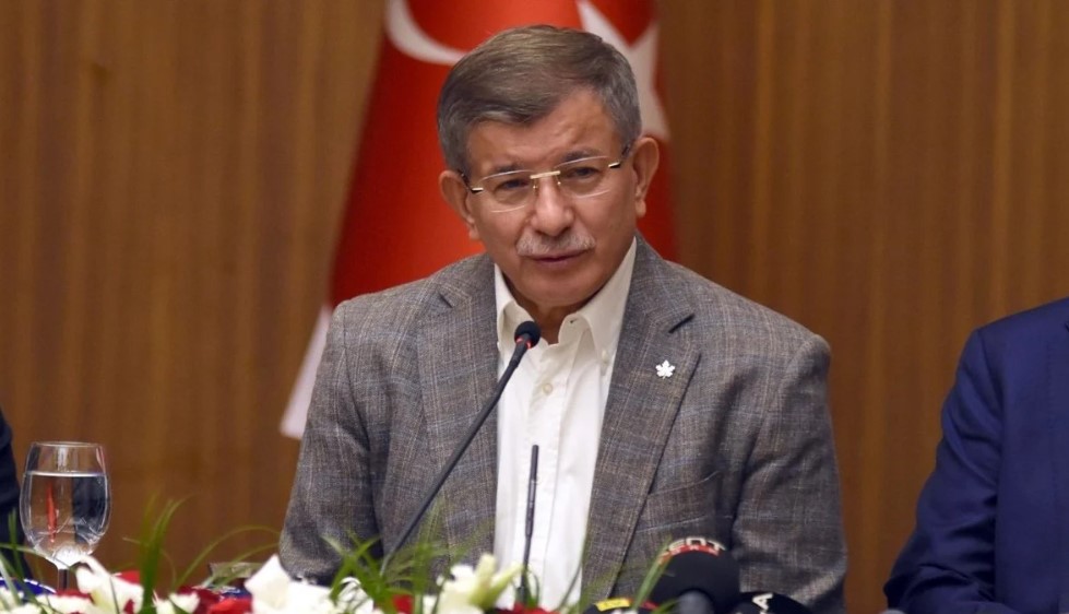 Davutoğlu’ndan ‘Sinan Ateş cinayeti’ yorumu: Eşkıya bir şeye güvendiğinde şehre iner